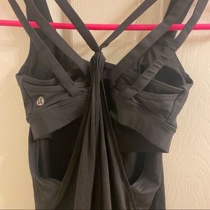 Open-back Lululemon Tank - Black